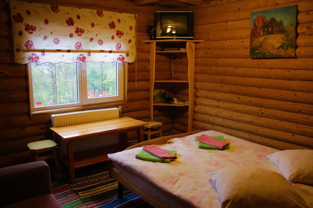 "Lian" Family Hotel & Restaurant Volosyanka  外观 照片