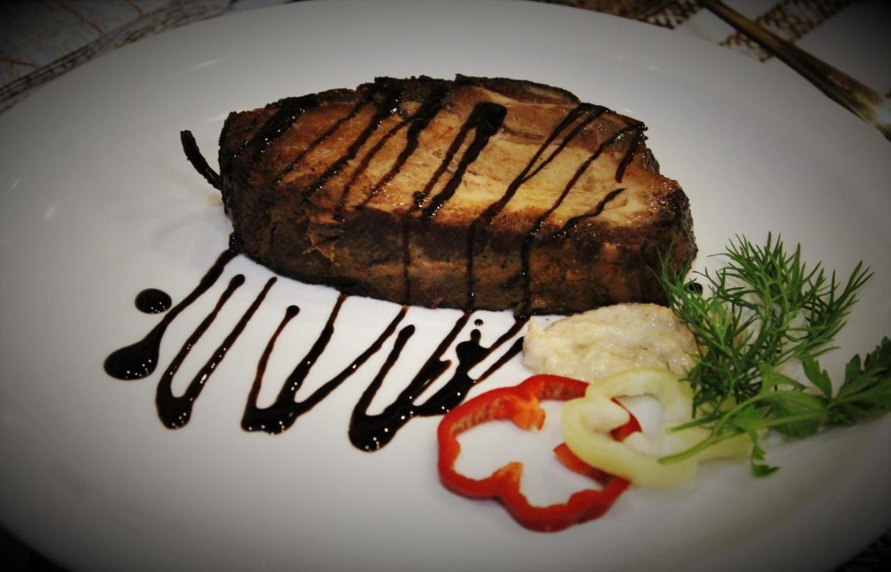 "Lian" Family Hotel & Restaurant Volosyanka  外观 照片