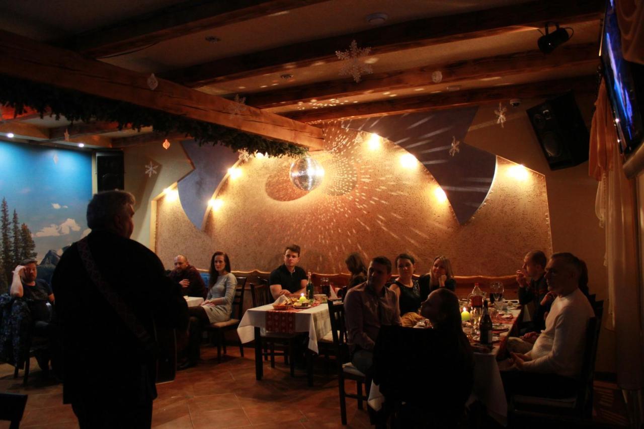 "Lian" Family Hotel & Restaurant Volosyanka  外观 照片